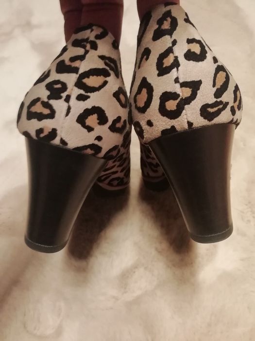 Pantofi ( parțial piele) GABOR nr. 40,5- noi