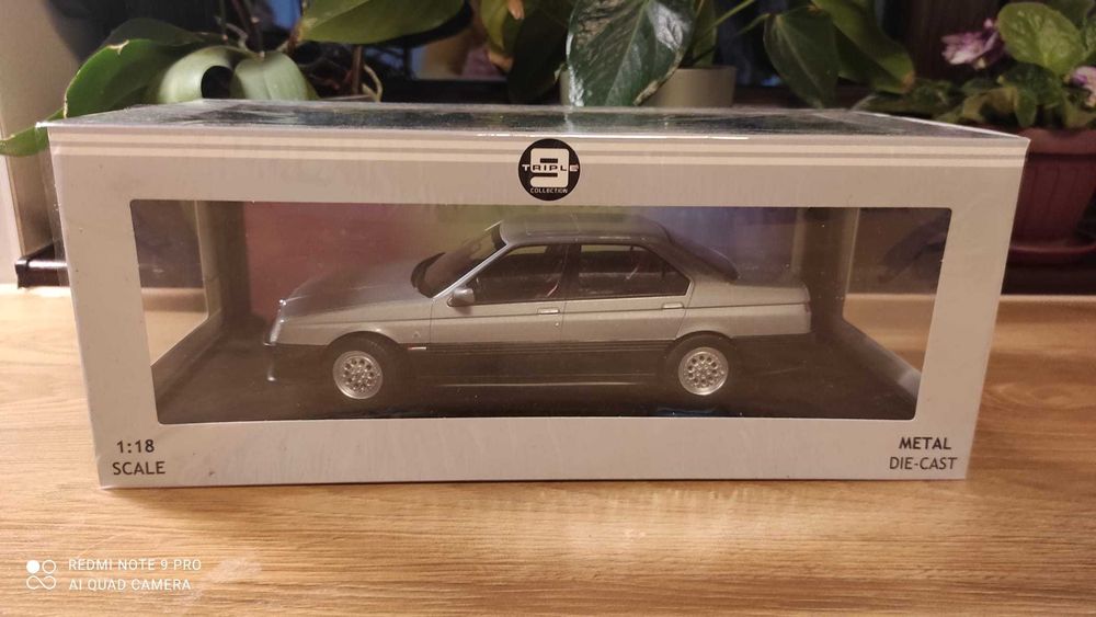 Alfa Romeo Triple9 164 1994 Model Macheta Auto 1/18