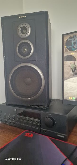 Boxa Sony și stație Telefunken