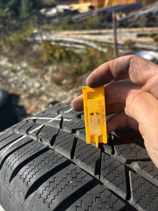 Anvelope iarna Continental 205 55 R16 + Optional Jante Tabla