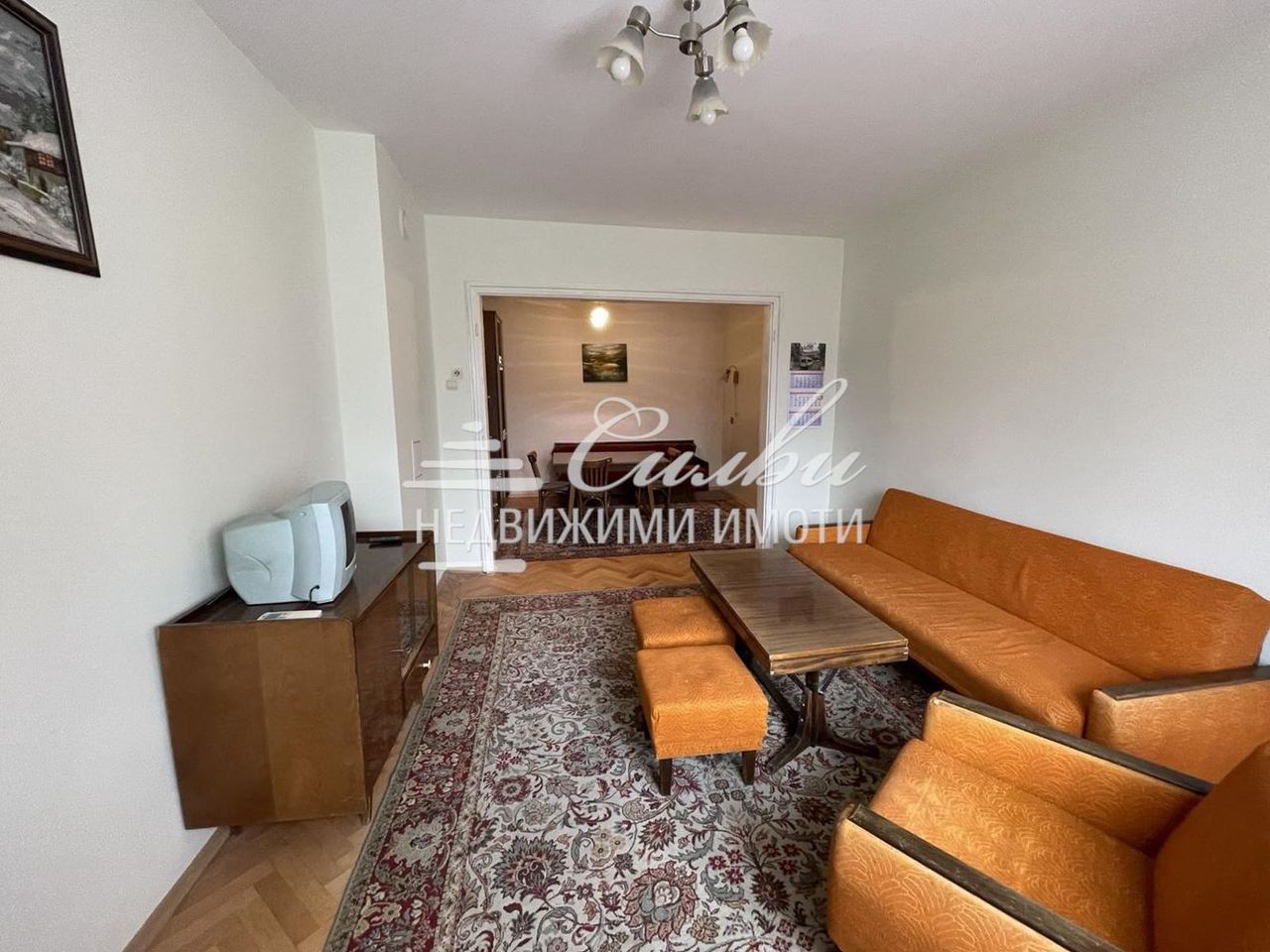 Продава се Тристаен апартамент в Шумен, Център - 100 кв.м за 1350 €/кв.м - Снимка #1
