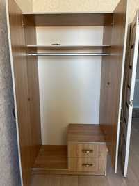 Шкаф для вещей деревянный