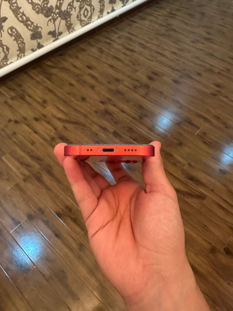 Iphone 12 mini qizil ideal