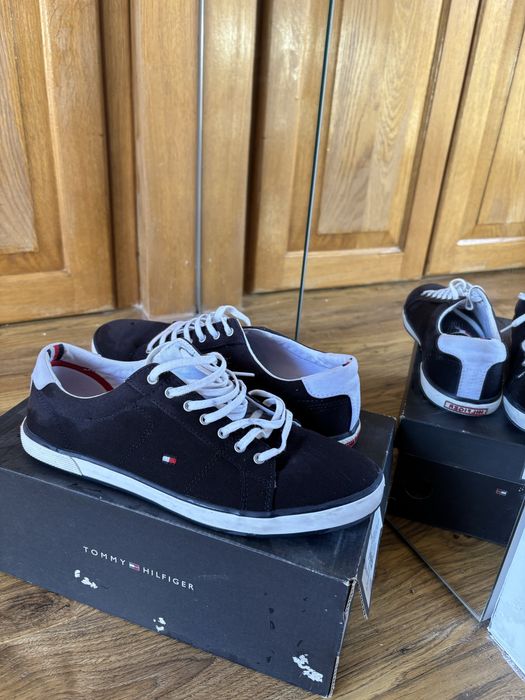 Adidasi Tommy Hilfiger 41