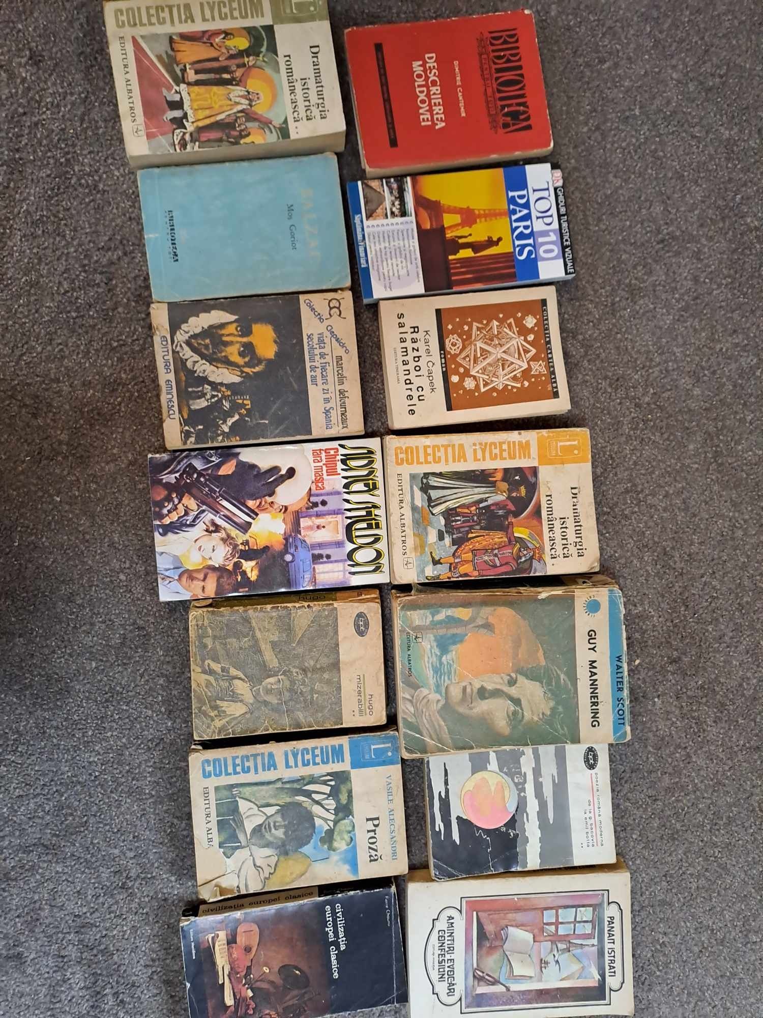 Vând cărți vechi