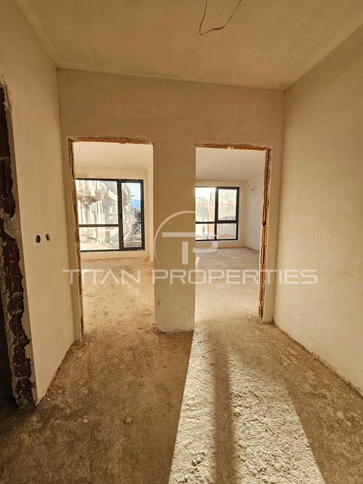 Продава се Двустаен апартамент в Пловдив, Остромила - 71 кв.м за 1260 €/кв.м - Снимка #4