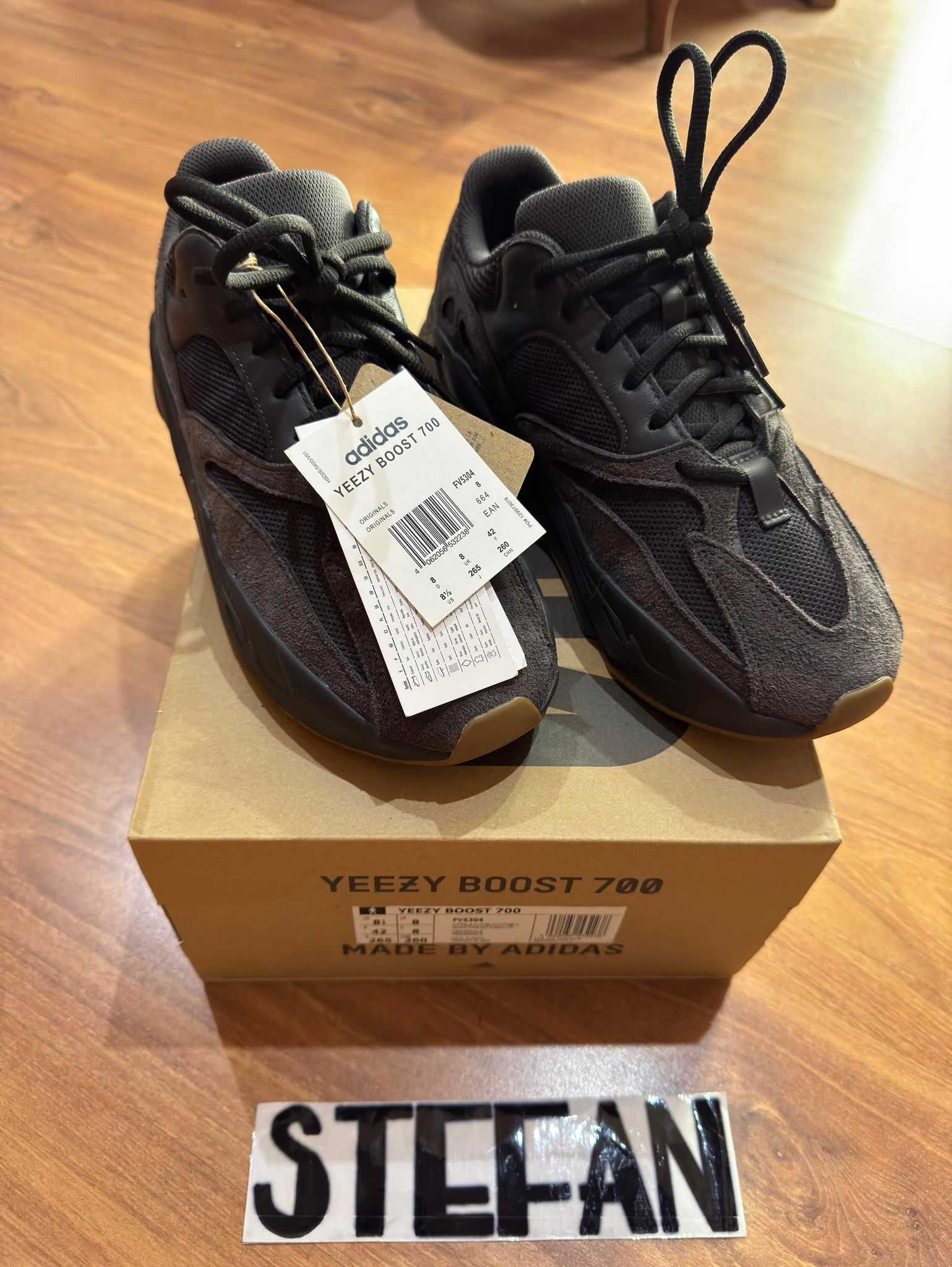 Adidas Yeezy 700 Utility Black