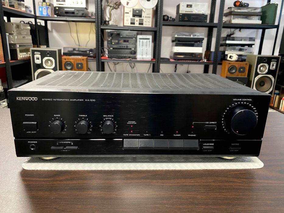 Транзисторен усилвател Kenwood