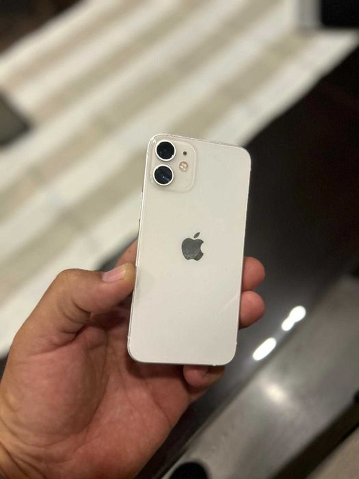 Iphone 12 mini 64 GB БЯЛ