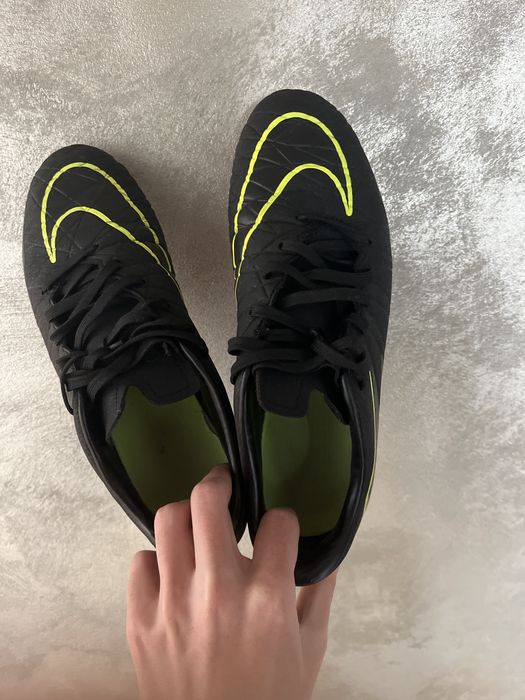 Ghete fotbal nike hypervenom