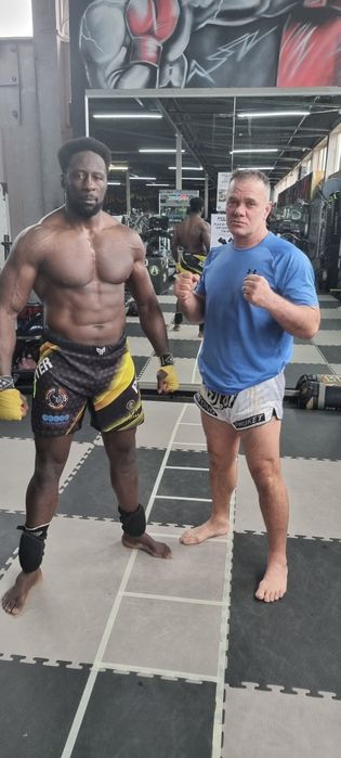 Antrenamente Private  Muay thai ,kickboxing ,Autoaparare