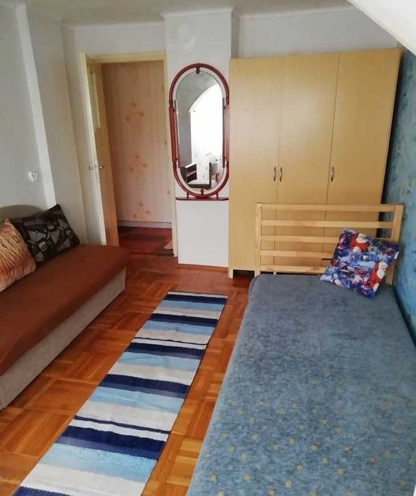 Дава се под наем Тристаен апартамент в Бургас, Център - 77 кв.м за 275 € - Снимка #3