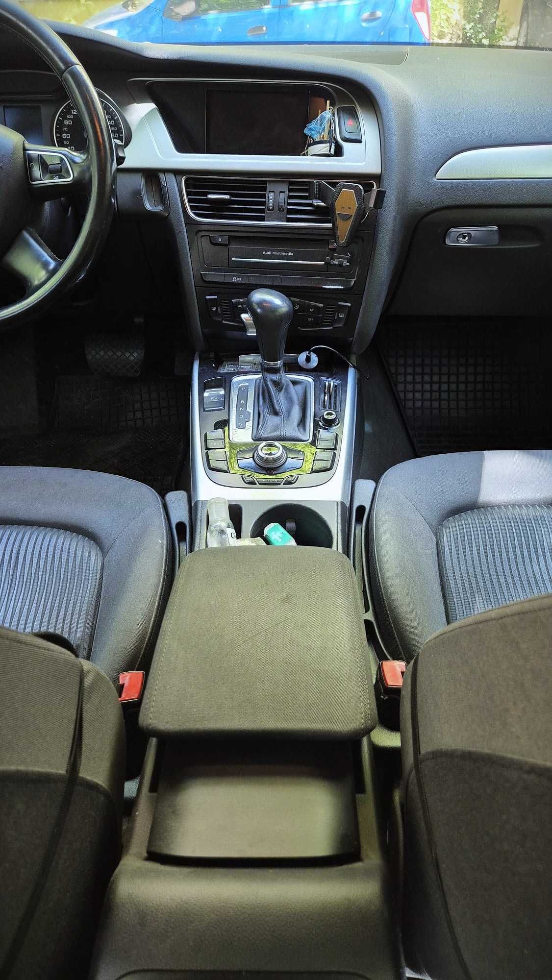 AUDI A4 B8 2011 Automata