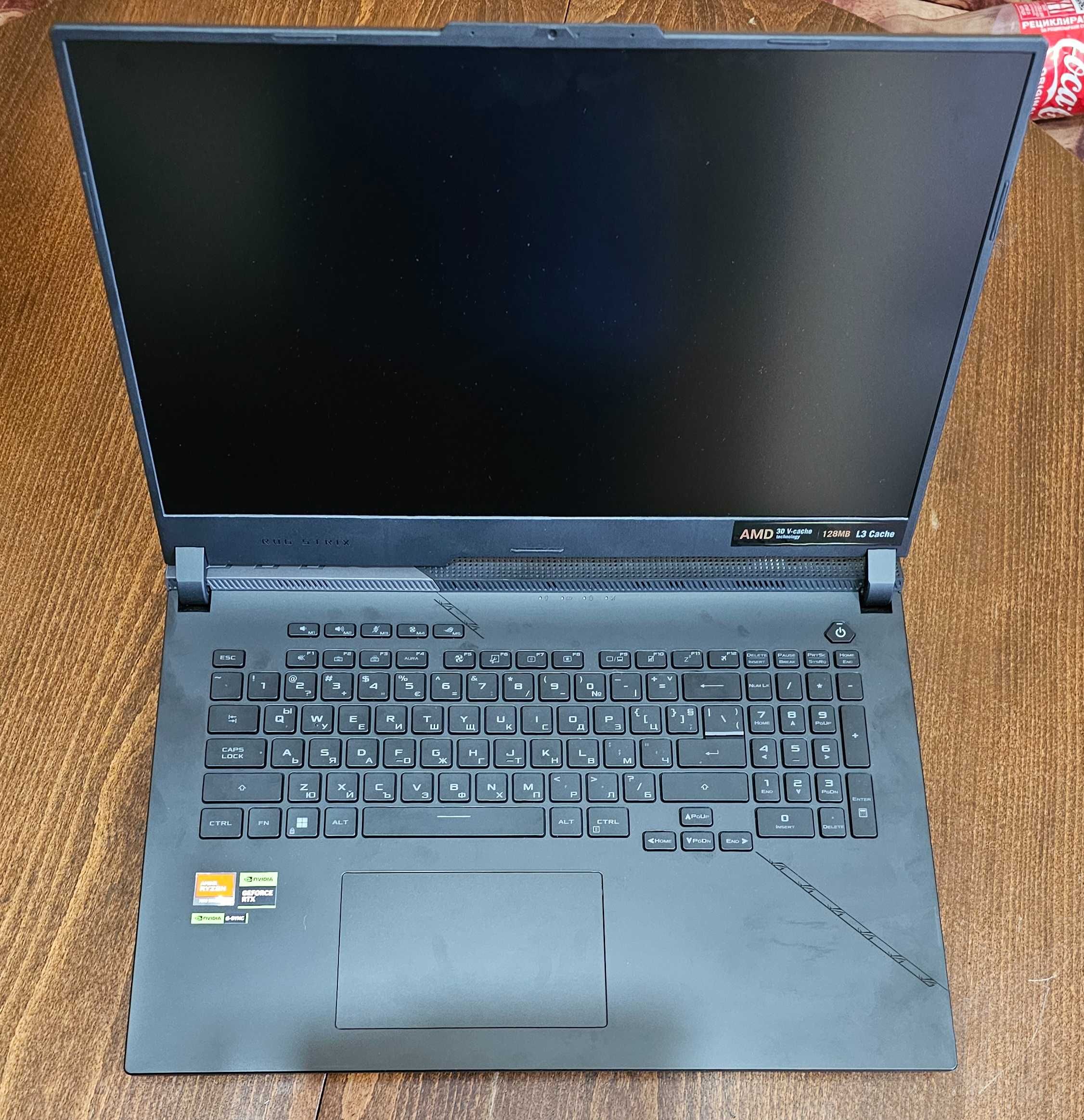 Лаптоп ASUS ROG Strix SCAR 17 X3D 2 години гаранция