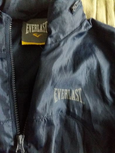 EVERLAST оригинално детско тънко яке с качулка за дъжд за 7-8 г.