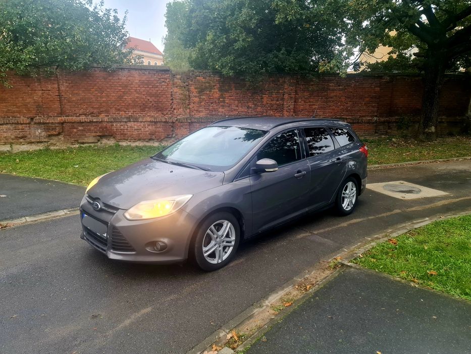 Vand/Schimb Ford Focus 1.6 benzina + gpl ( gaz )
