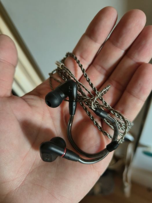 Sennheiser IE200