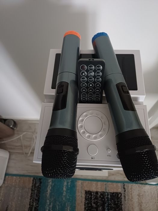 Boxa Karaboom 100 Sing, turn karaoke, 120 W max., CD player, 2 microfo