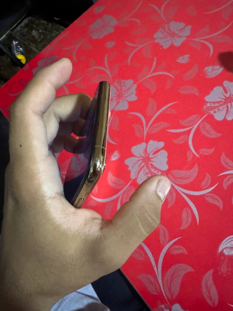 Iphone Xs gold 256
