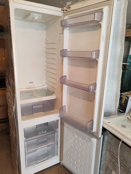 холодильник BEKO в отличном состоянии.