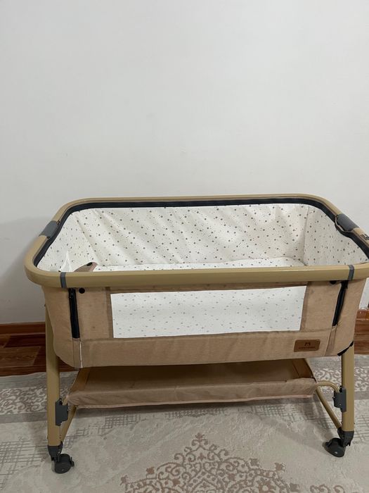 Продам манеж-кровать