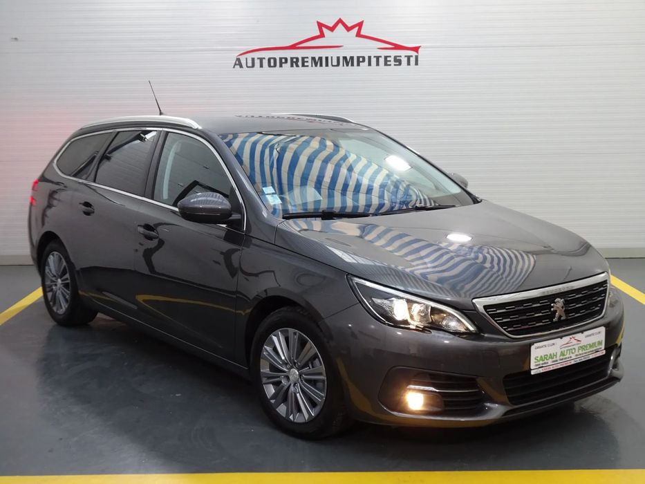 Peugeot 308 1.2i/130cp/Camera/Keyless/Garantie24luni/Rate/Credit/LivrareAcasa