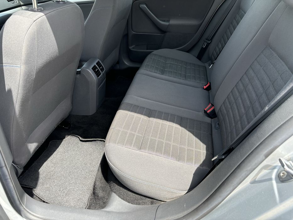 Golf 5 Tour-Benzina 1.6 MPI-2007