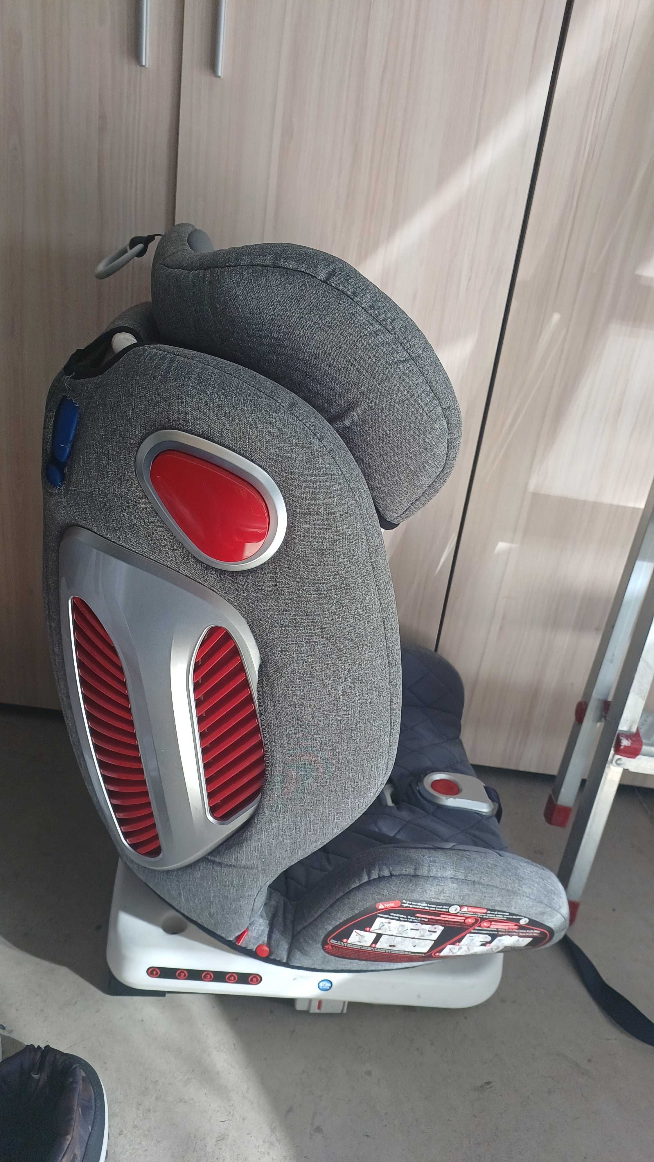 Детско столче за кола Lorelli Roto isofix
