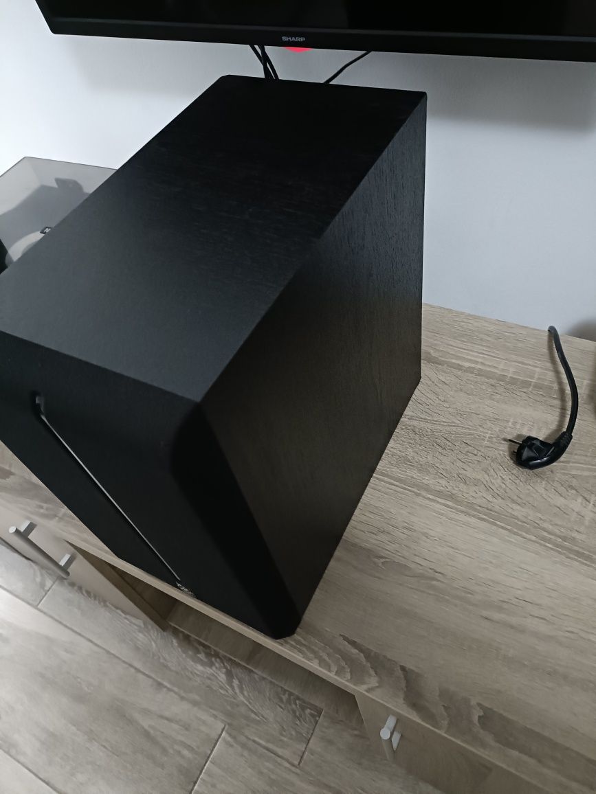 Yamaha SW P 270, subwoofer activ perfect funcțional, bas foarte bun!