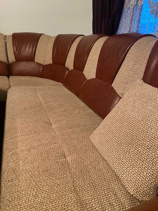 Colțar extensibil pentru living