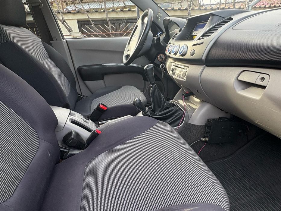 Mitsubishi L200