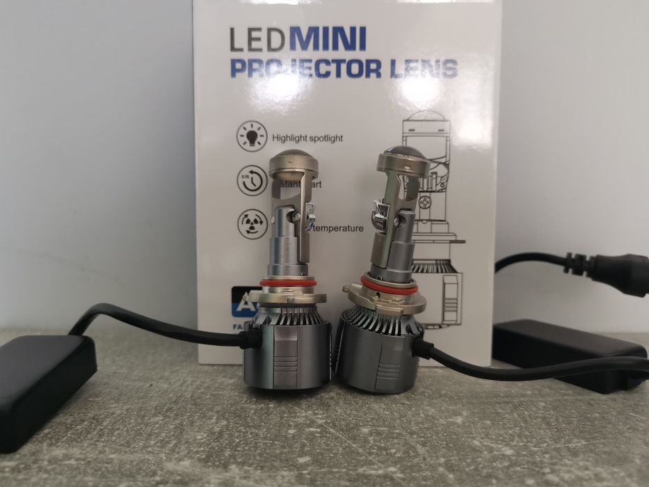 LED автомобилни крушки за основни фарове с лупи