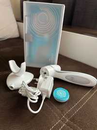 LumiSpa - водоустойчиво устройство за почистване на лице