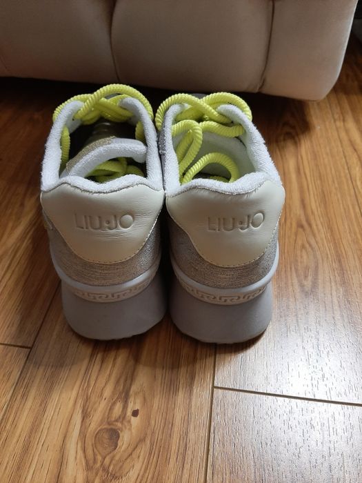 Adidași Liu Jo   .