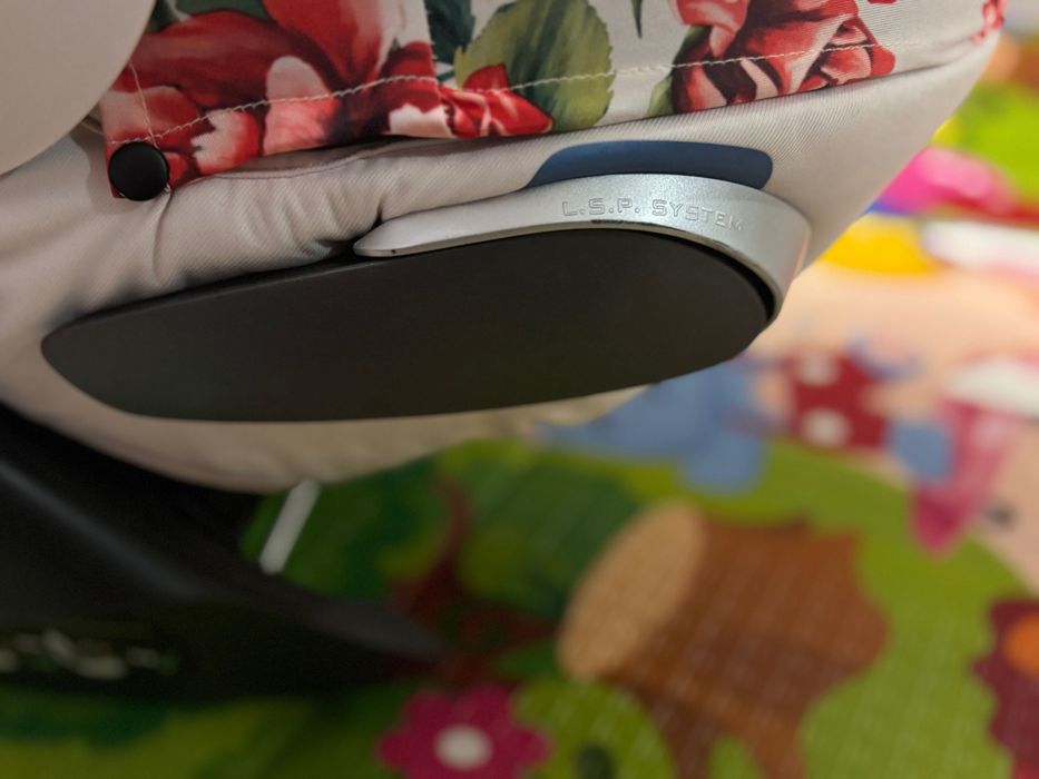 Стол за кола Cybex Cloud T i-Size Spring Blossom Light