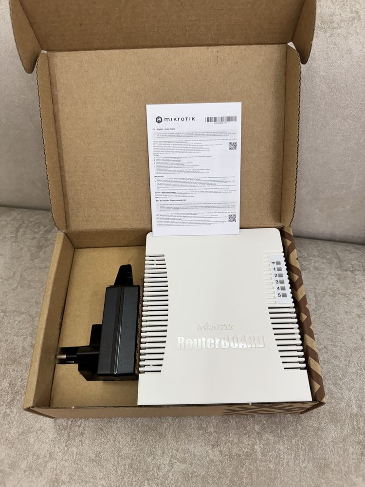 Роутер MikroTik RB951Ui-2HnD