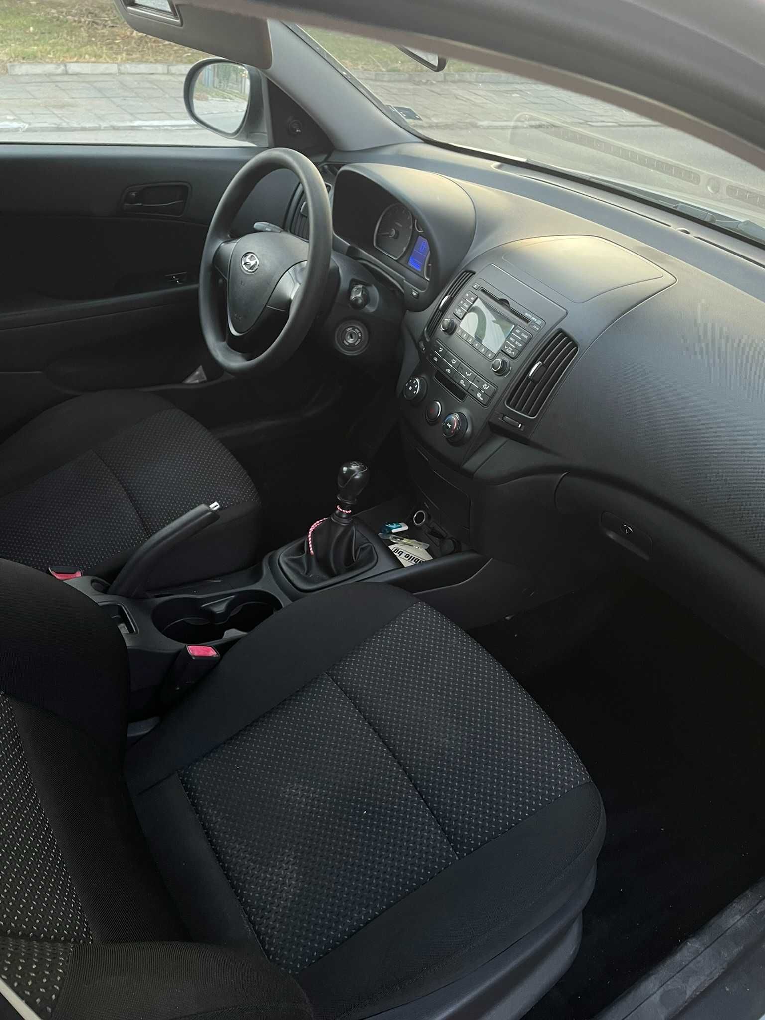 Hyundai I30 1.4, 2009г., бензин