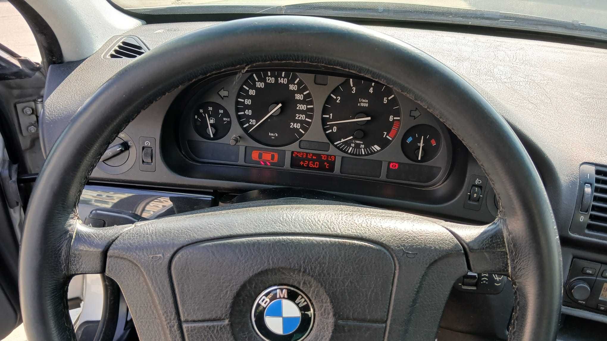 BMW e39 seria520i