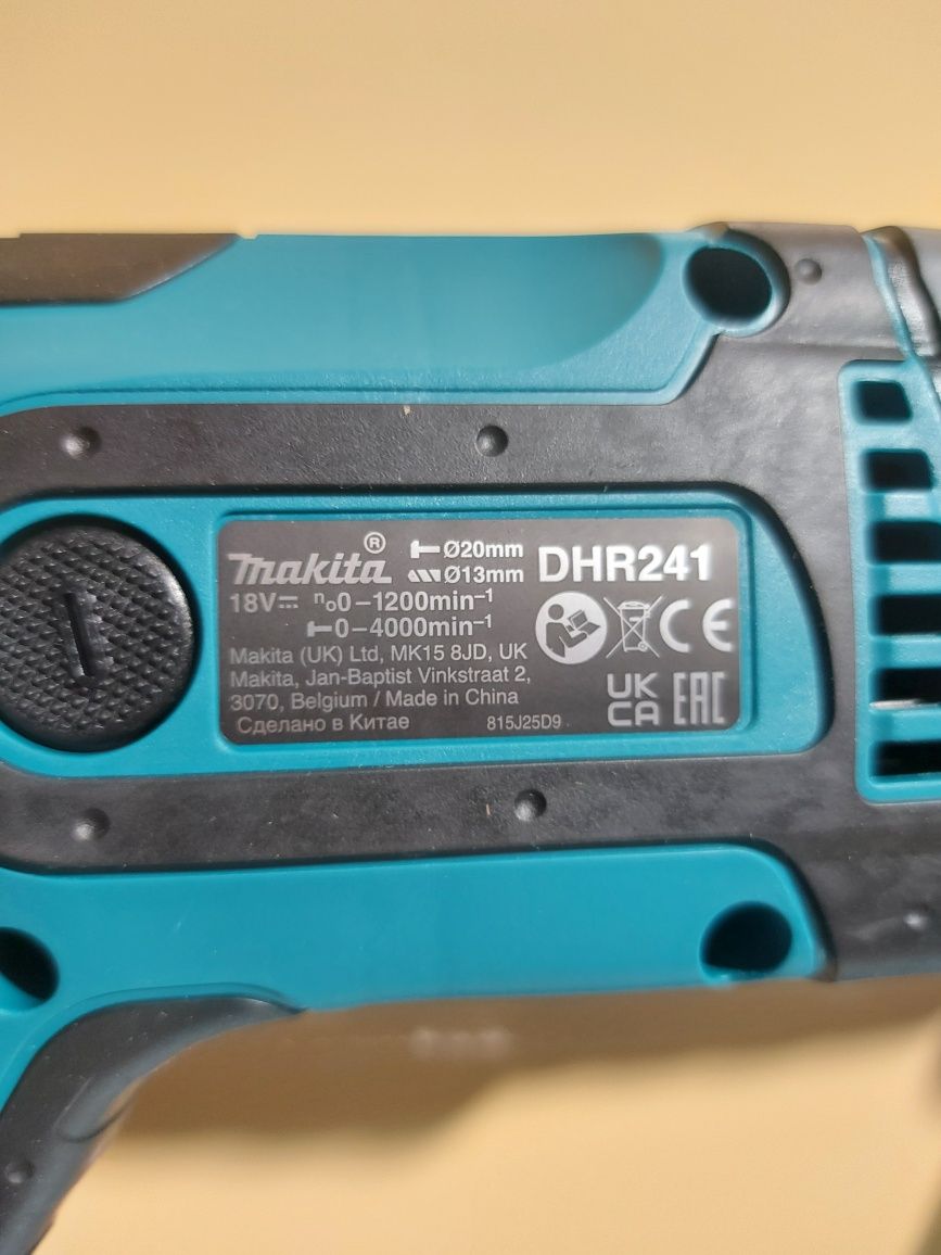 Нов перфоратор Makita DHR241Z  18v