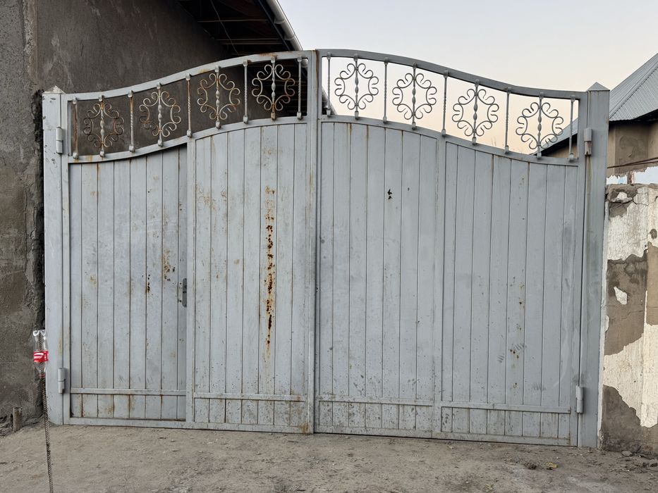 Продам ворота в хорошем состоянии