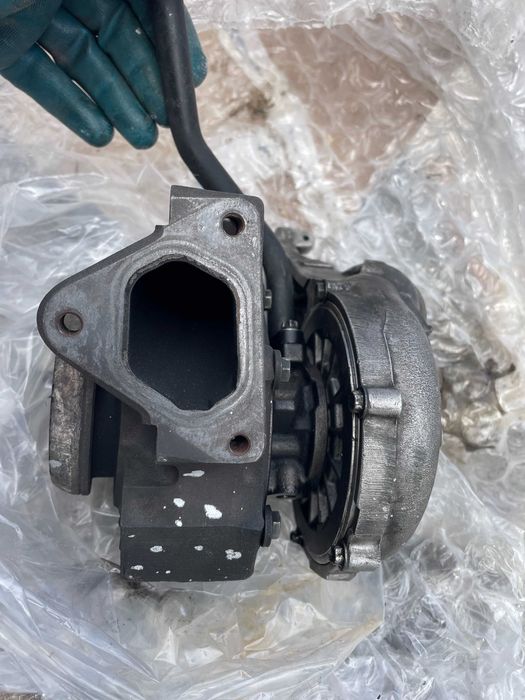 турбо компресор за мерцедес Е270 177 кс