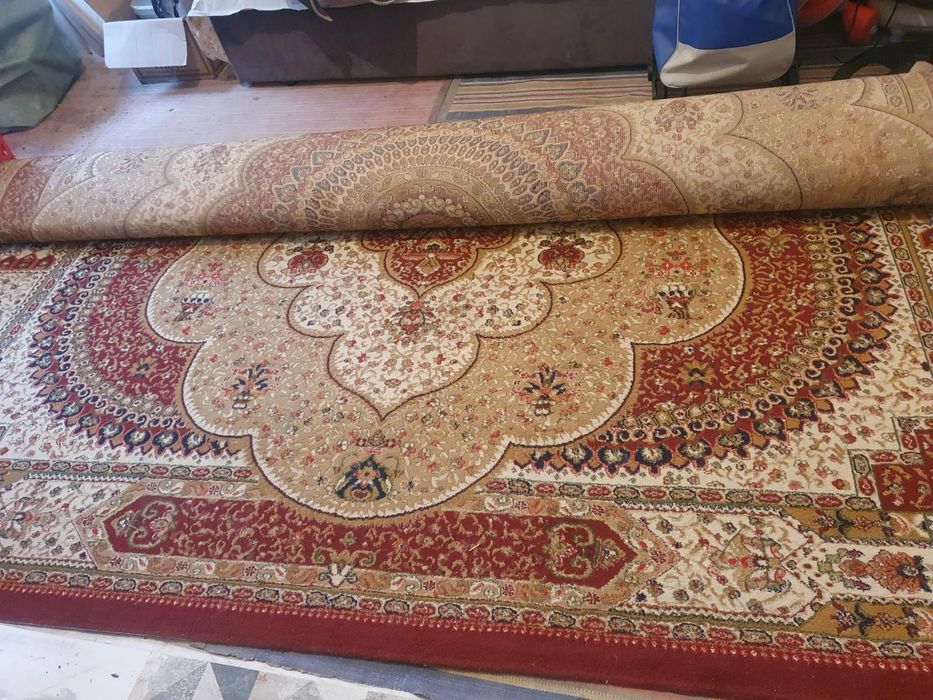 Продам ковёр в хорошем состоянии