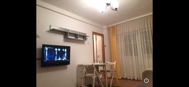 Ofer spre inchiriere garsoniera zona Central