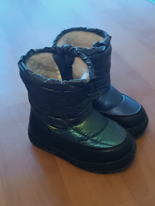 Продам зимние сапожки