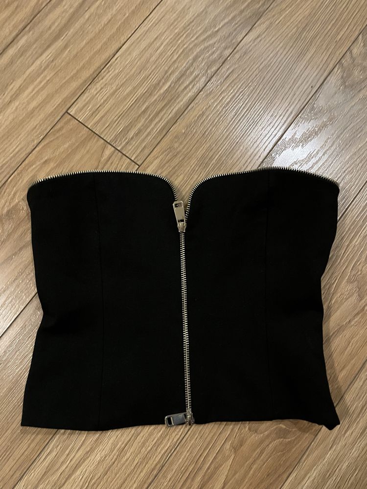 Топове Zara, Bershka