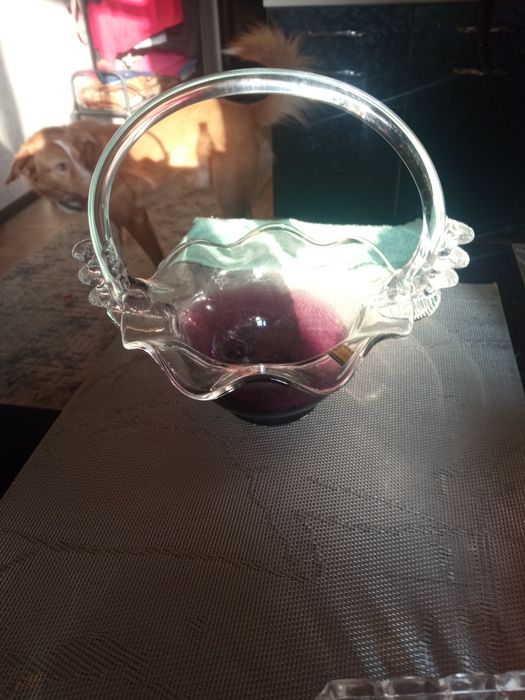 Корзинки цветного стекла