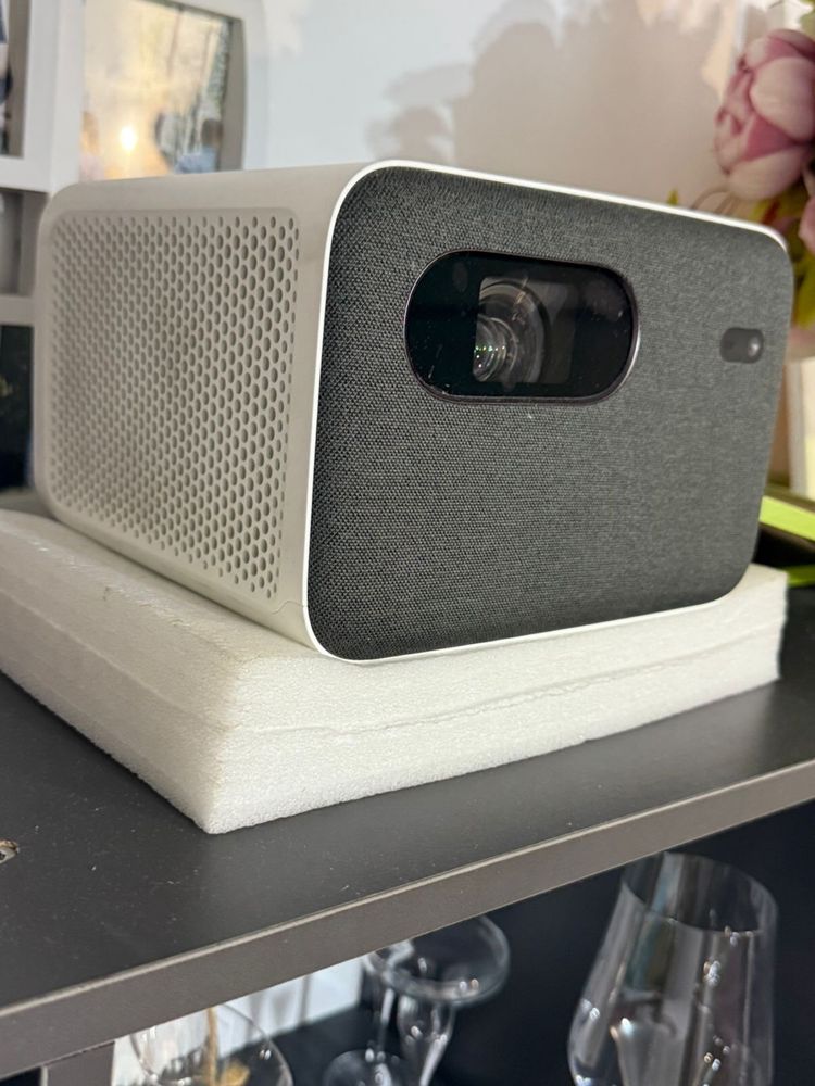 Xiaomi Mi Smart Projector