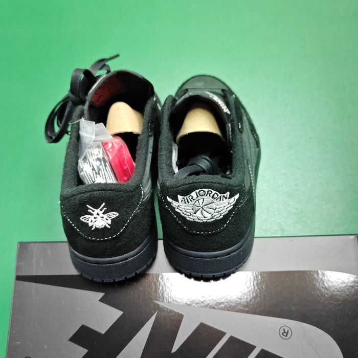 Jordan 1 TS Black Phantom
