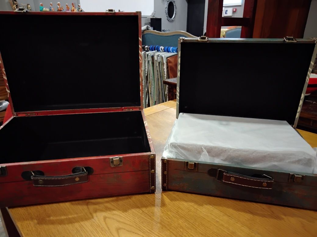 Антуражные чемоданы - матрёшка