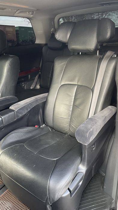 Продам капитанские кресла альфард 20 кузов